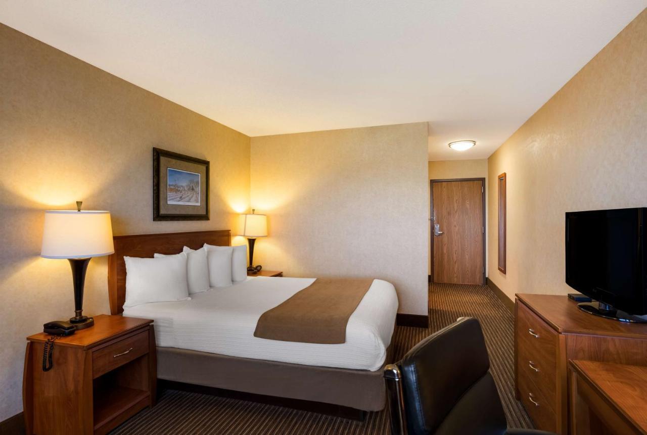 Best Western Vermillion Inn Bagian luar foto