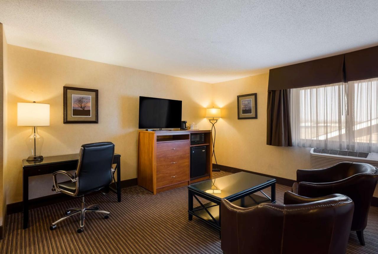 Best Western Vermillion Inn Bagian luar foto