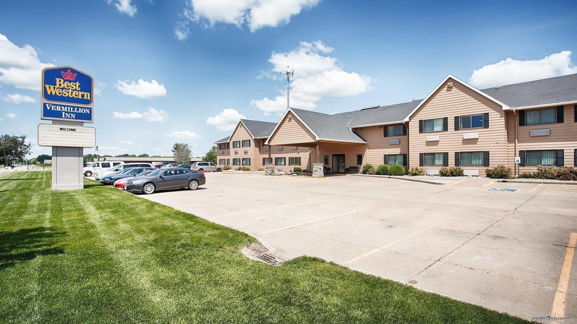 Best Western Vermillion Inn Bagian luar foto